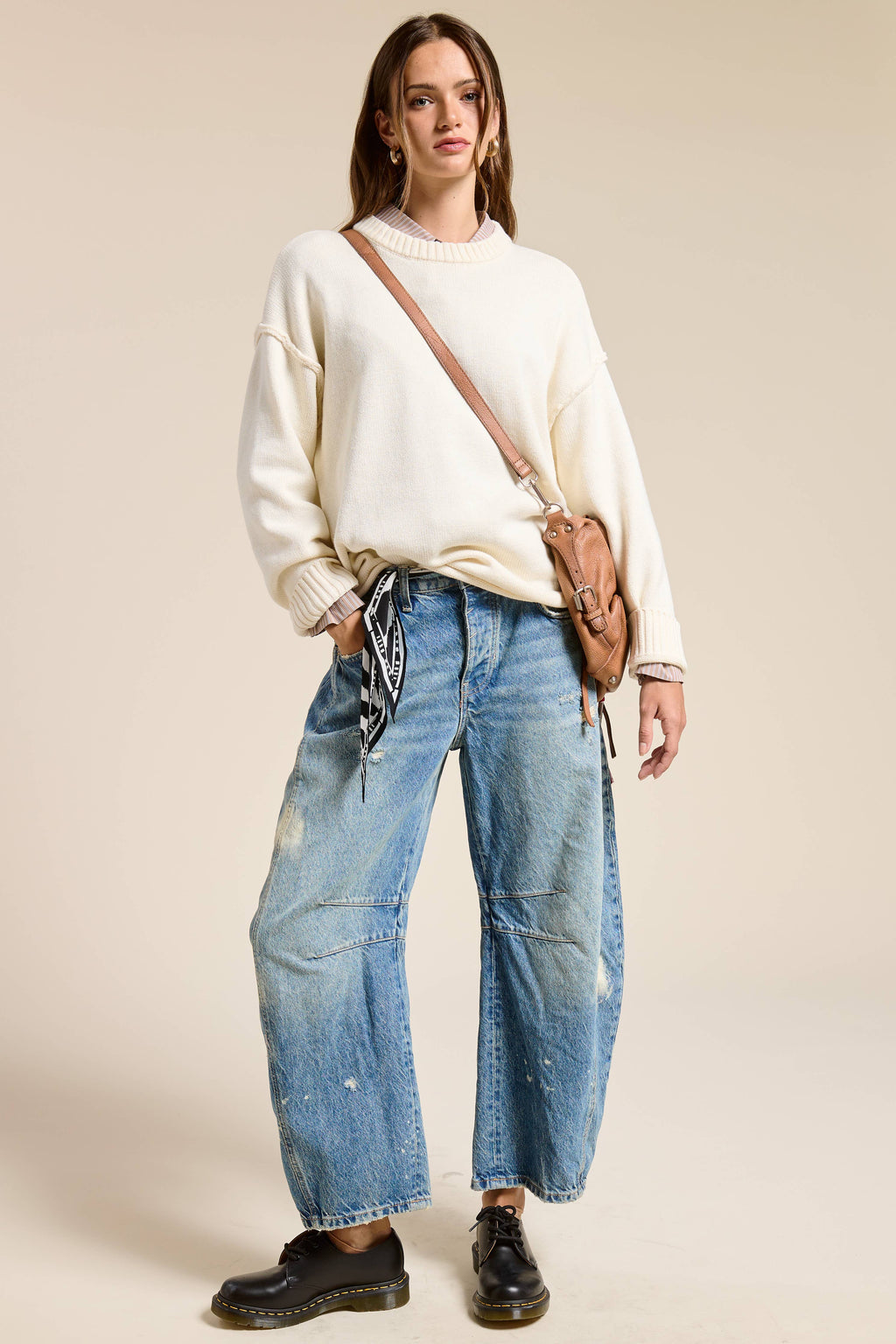 Outseam Detail Crewneck Knit Sweater