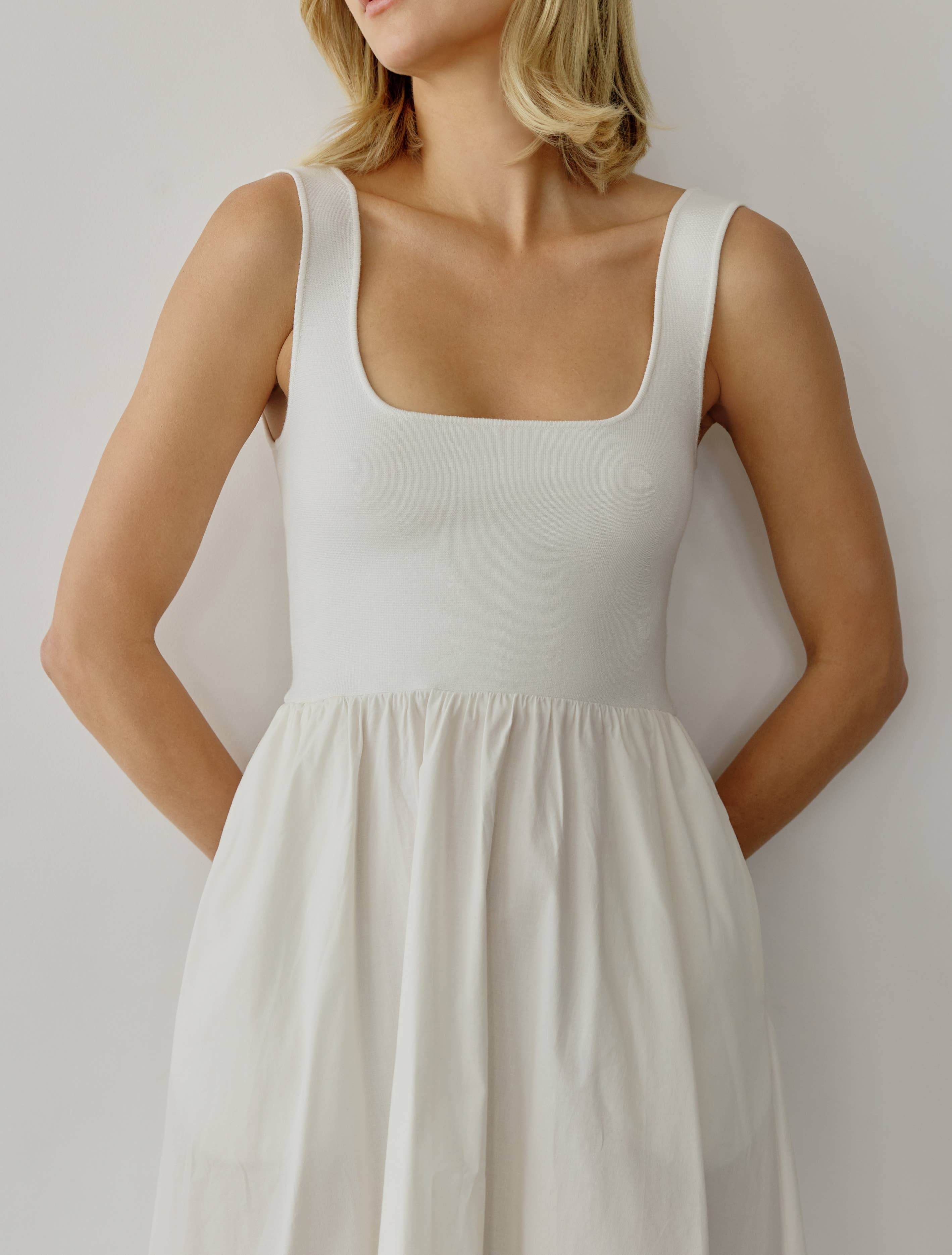Lucinda Sleeveless Maxi Dress